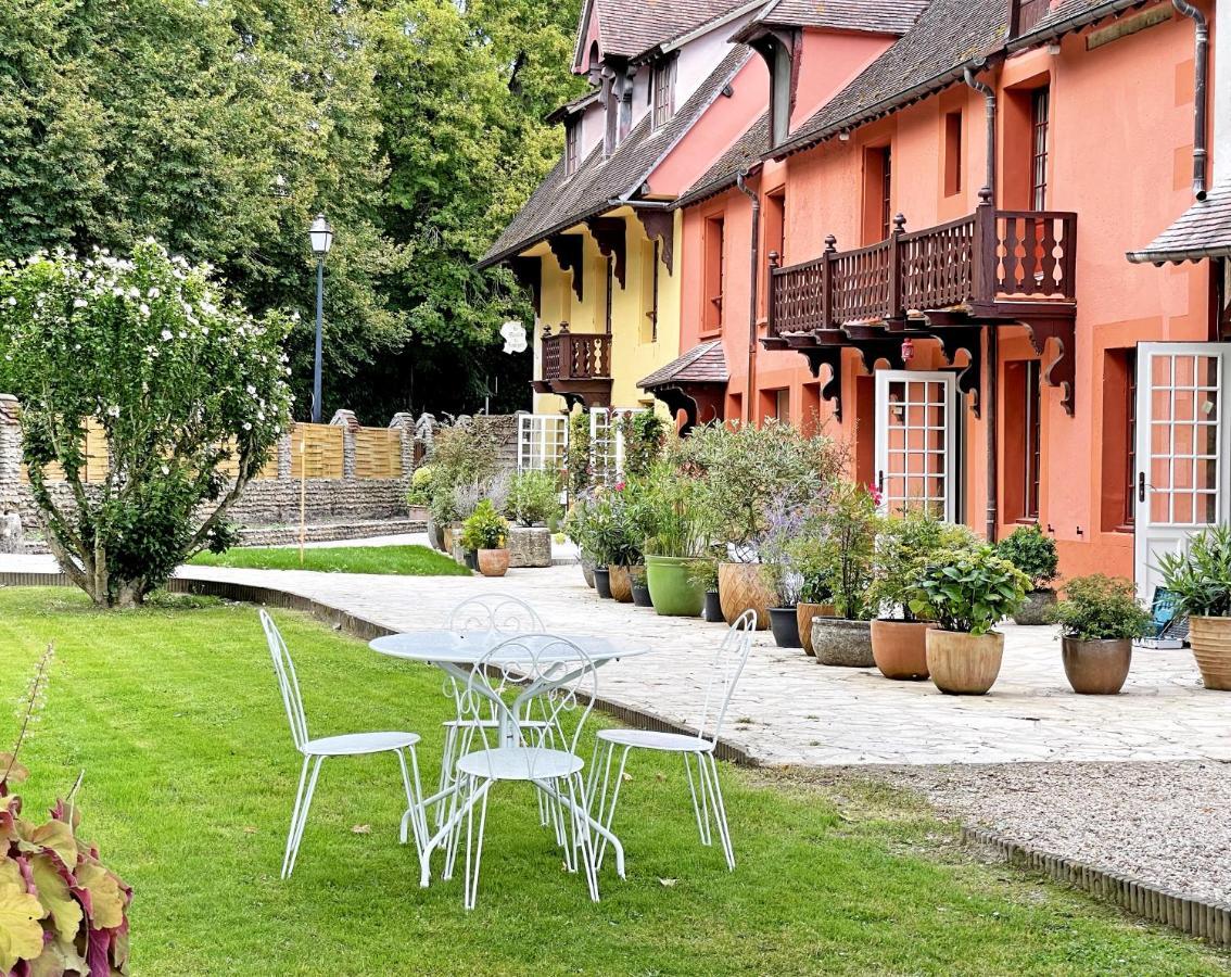 ホテル Moulin De Fourges エクステリア 写真