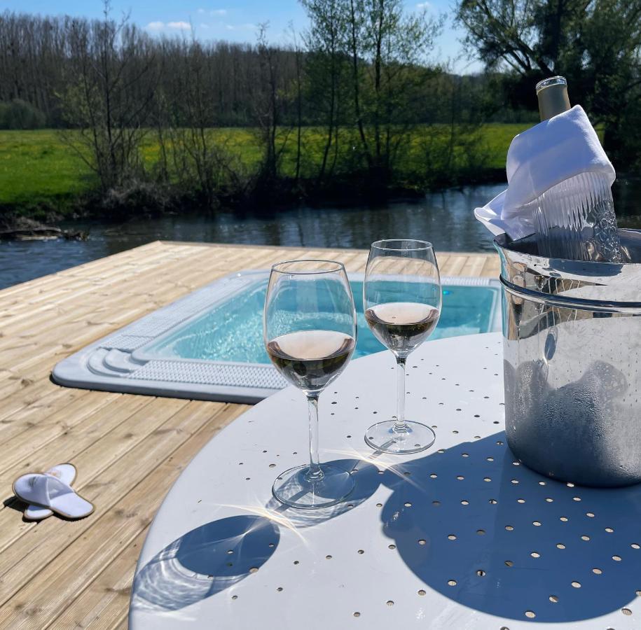 ホテル Moulin De Fourges エクステリア 写真